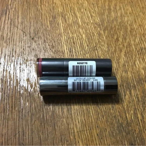 Ultra Lip Color - Picture 2 of 3